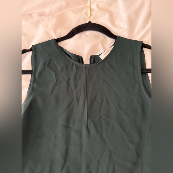 Babaton Dark Green Sleeveless Blouse - Picture 8 of 10